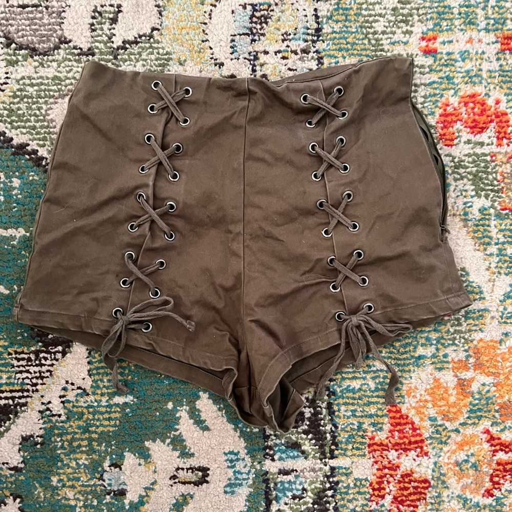 Forever 21 olive shorts!